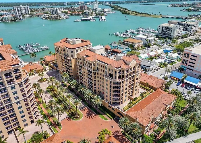 Apartment Coastal Elegance: Your Clearwater Escape Clearwater Beach