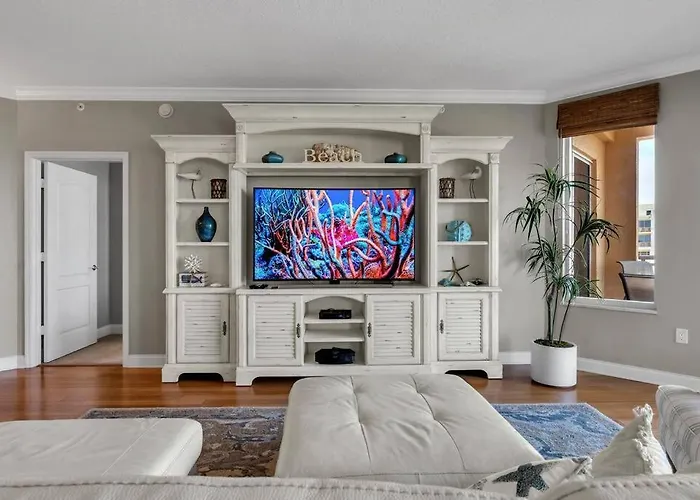 Coastal Elegance: Your Clearwater Escape Apartment Clearwater Beach