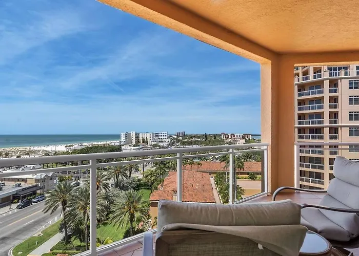Apartment Coastal Elegance: Your Clearwater Escape Clearwater Beach