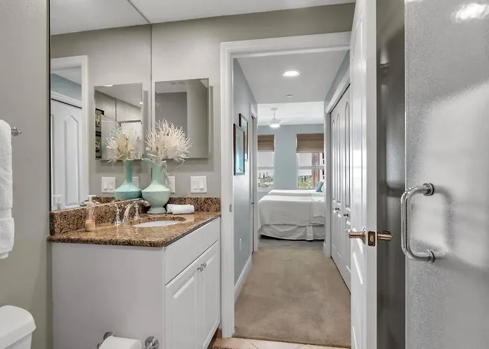 Coastal Elegance: Your Clearwater Escape * Clearwater Beach