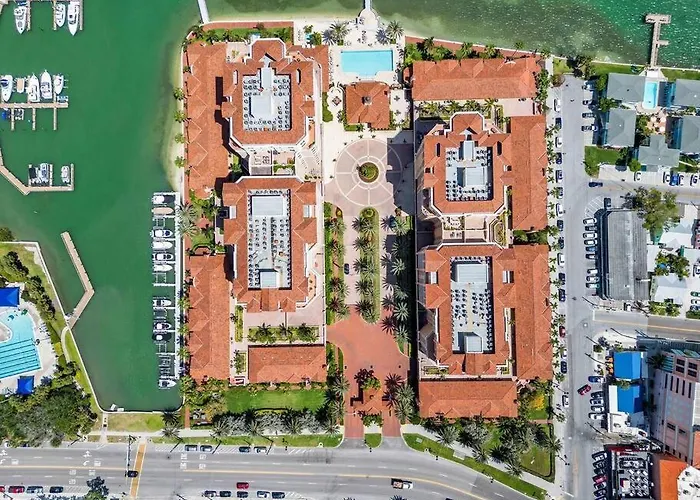 Coastal Elegance: Your Clearwater Escape Apartment Clearwater Beach